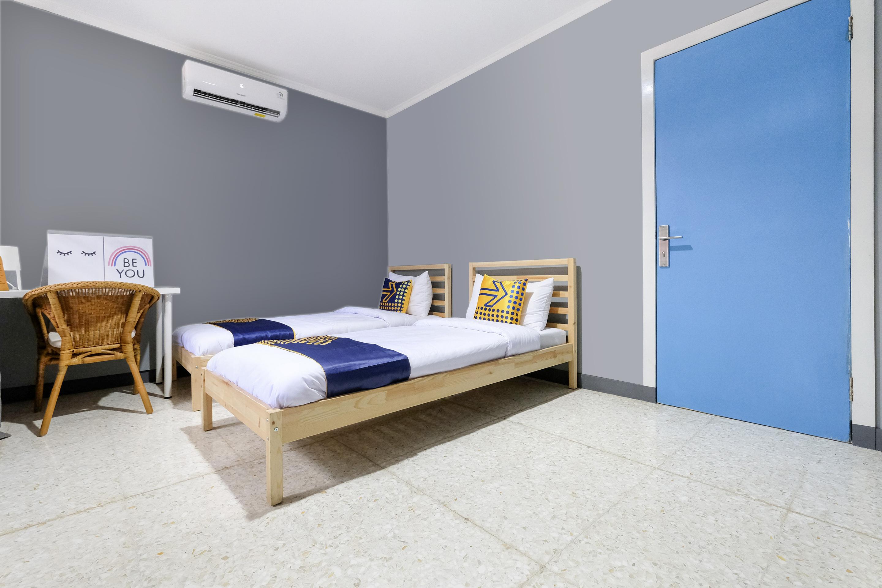 Spot On 2281 Omajo Hotel Semarang Exterior photo
