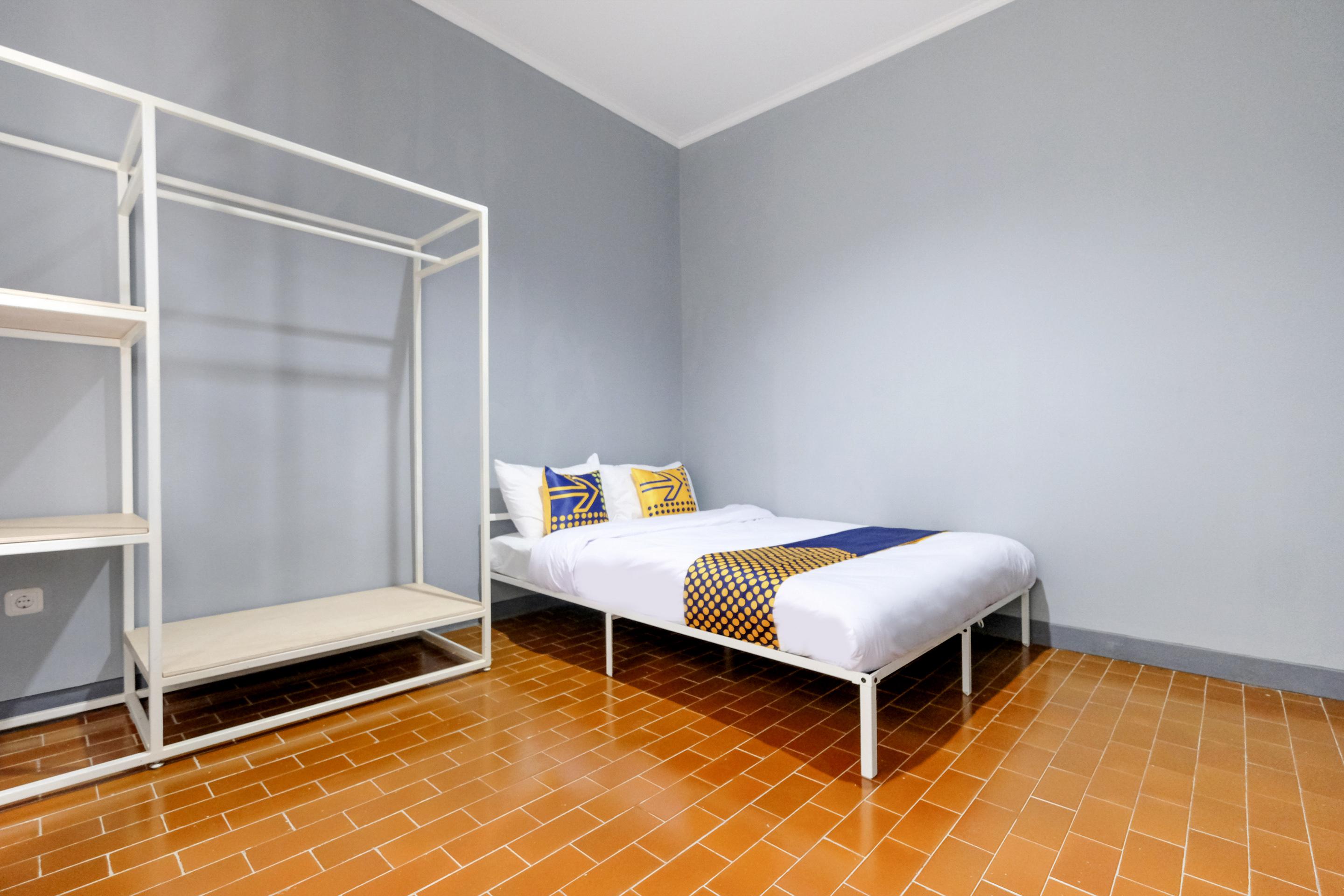 Spot On 2281 Omajo Hotel Semarang Exterior photo